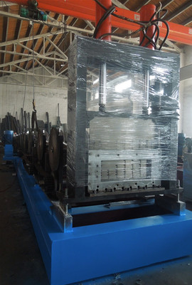 無錫槽式電纜橋架冷彎成型機 PLC電腦定長控制的創新應用