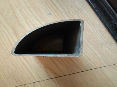 天津市北辰區滕飛翔金屬制品銷售部 專業供應面包管、扇形管、凹槽管，批發價格，品質保障